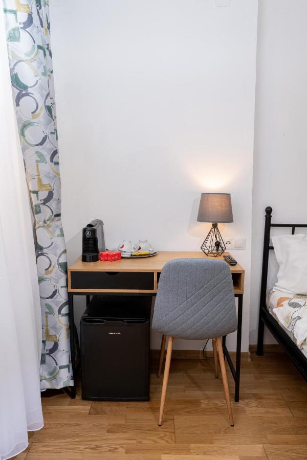 Downtown Apartment *